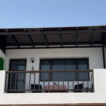 Semesterbostad Casa La Orilla 2 *